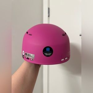 Giro woman’s ski helmet